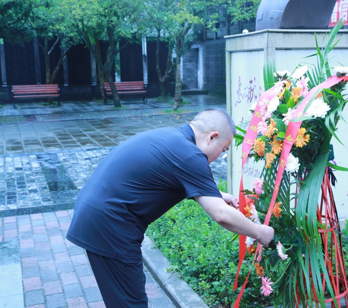 慶建黨百年系列活動-公司開展“學(xué)黨史、感恩黨、跟黨走”主題教育活動